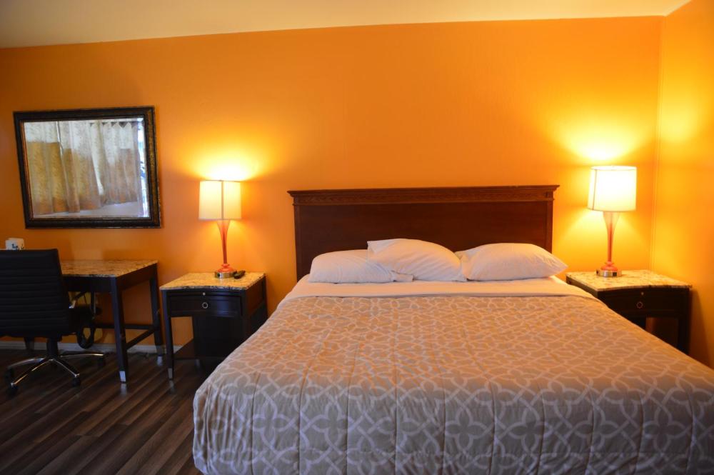Business King Room interior